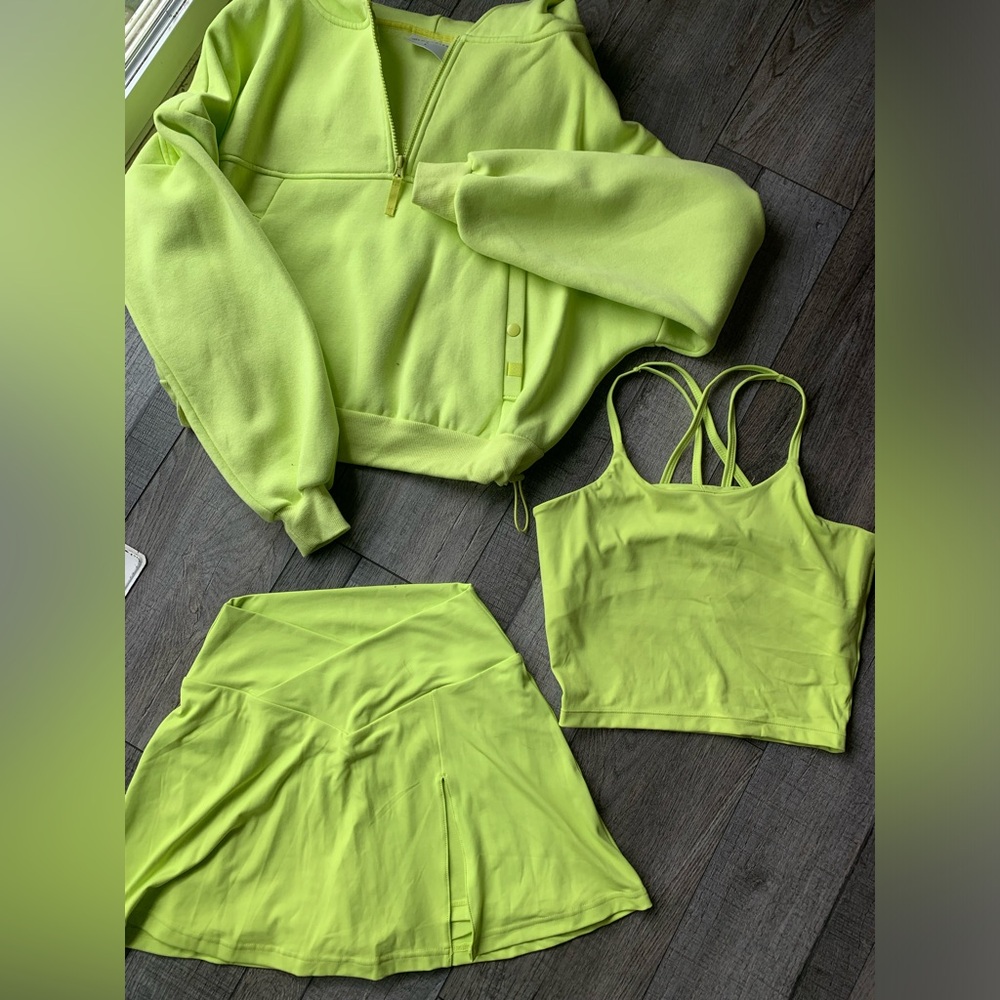 New Blogilates Activewear Set -Tank, Skirt & sweatshirt